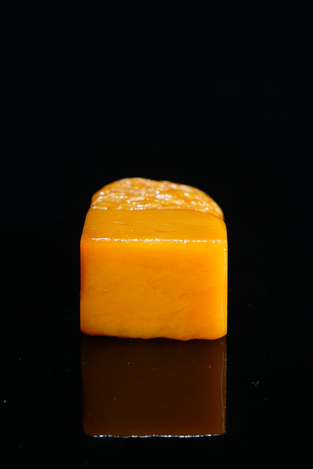 方寸藏珍·寿山田黄印章专场（二） 寿山田黄石《苍龙戏珠》钮章