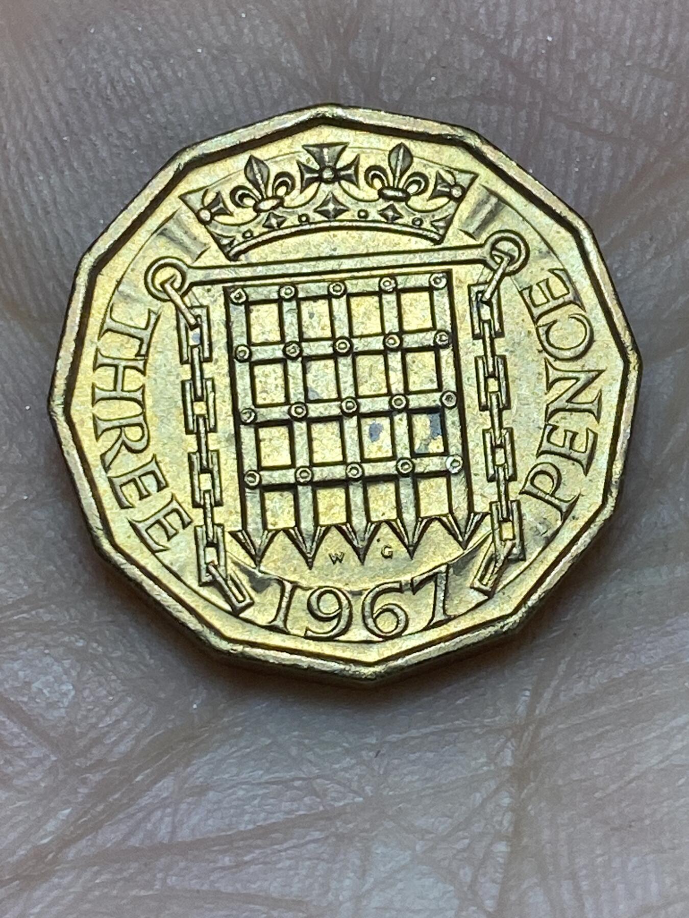 2026年第十场(总第一百七十九场）外国好品散币场(免佣金) 英国🇬🇧1967年3便士(伊丽莎白二世青年桂冠第二版，普制币关门年)