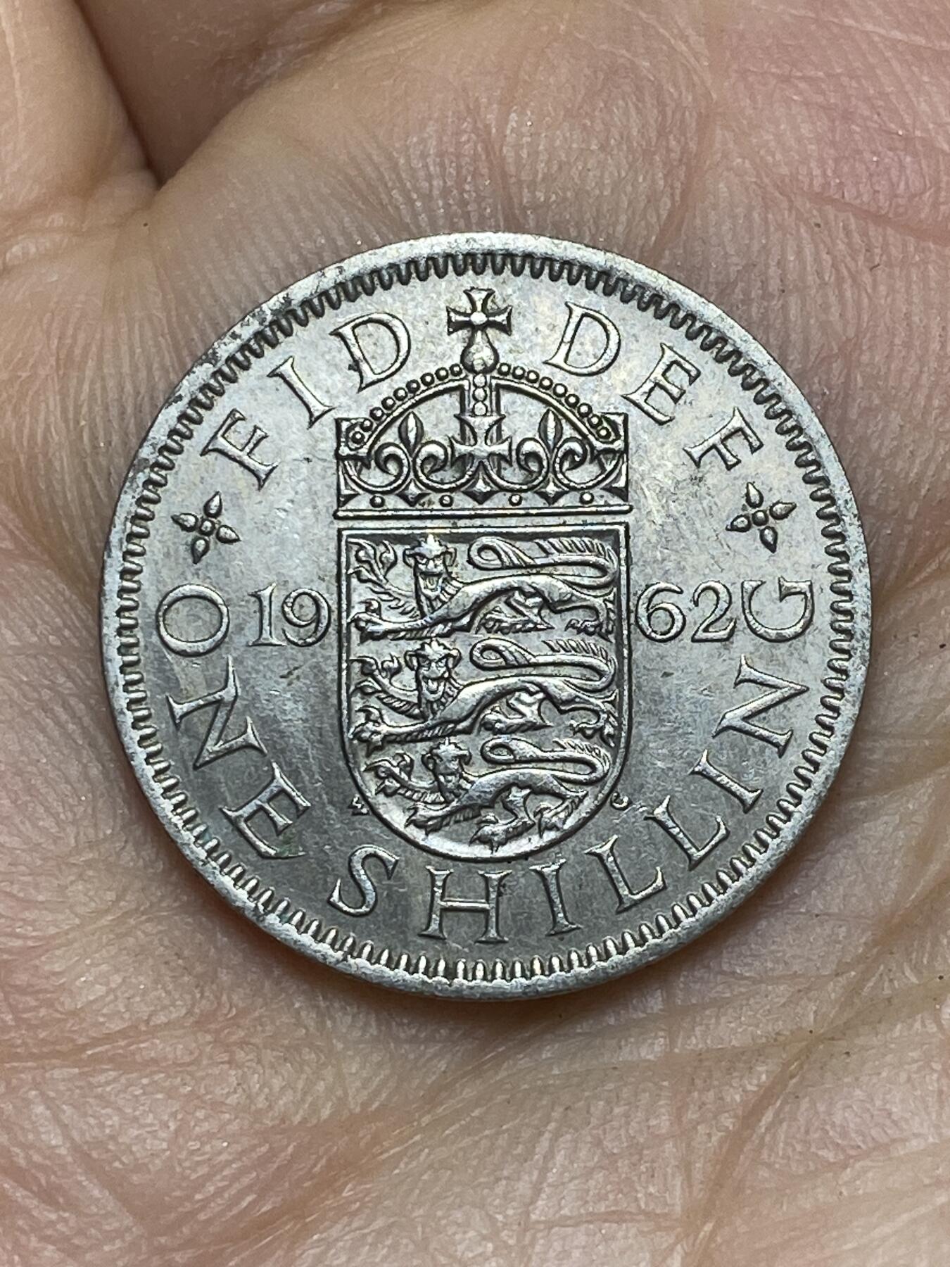 2026年第十场(总第一百七十九场）外国好品散币场(免佣金) 英国🇬🇧1962年1先令(伊丽莎白二世青年桂冠第二版，英格兰盾徽版)