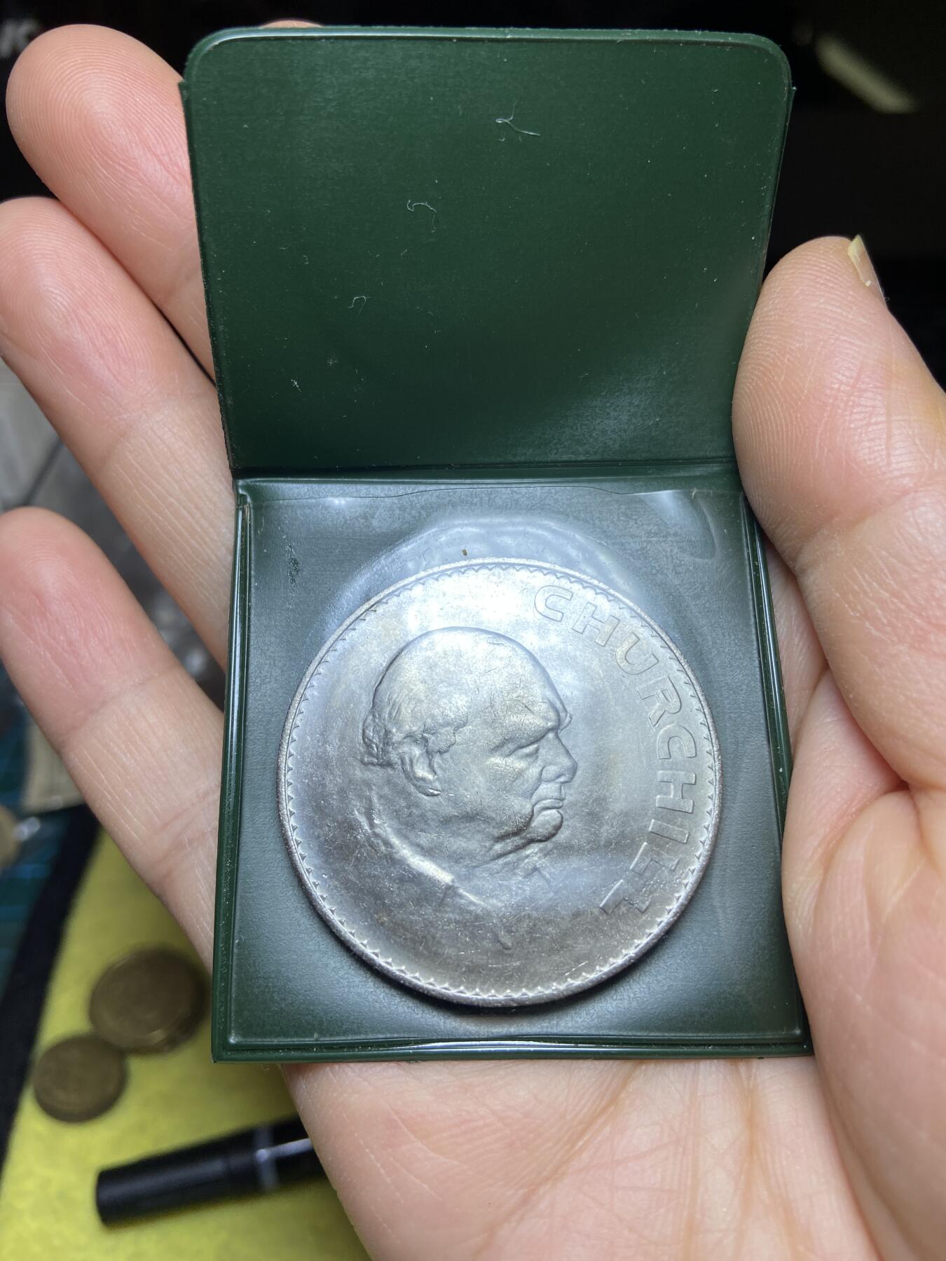 2026年第十场(总第一百七十九场）外国好品散币场(免佣金) 英国🇬🇧1965年1克朗(丘吉尔逝世纪念币)