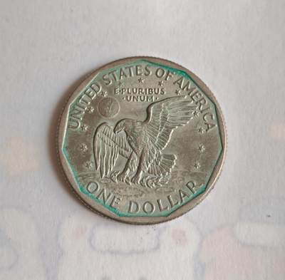 外国硬币 - 1979年美国苏珊·B·安东尼1美-元。材质：铜镍合金（外层75%铜+25%镍，内芯纯铜），不含银。