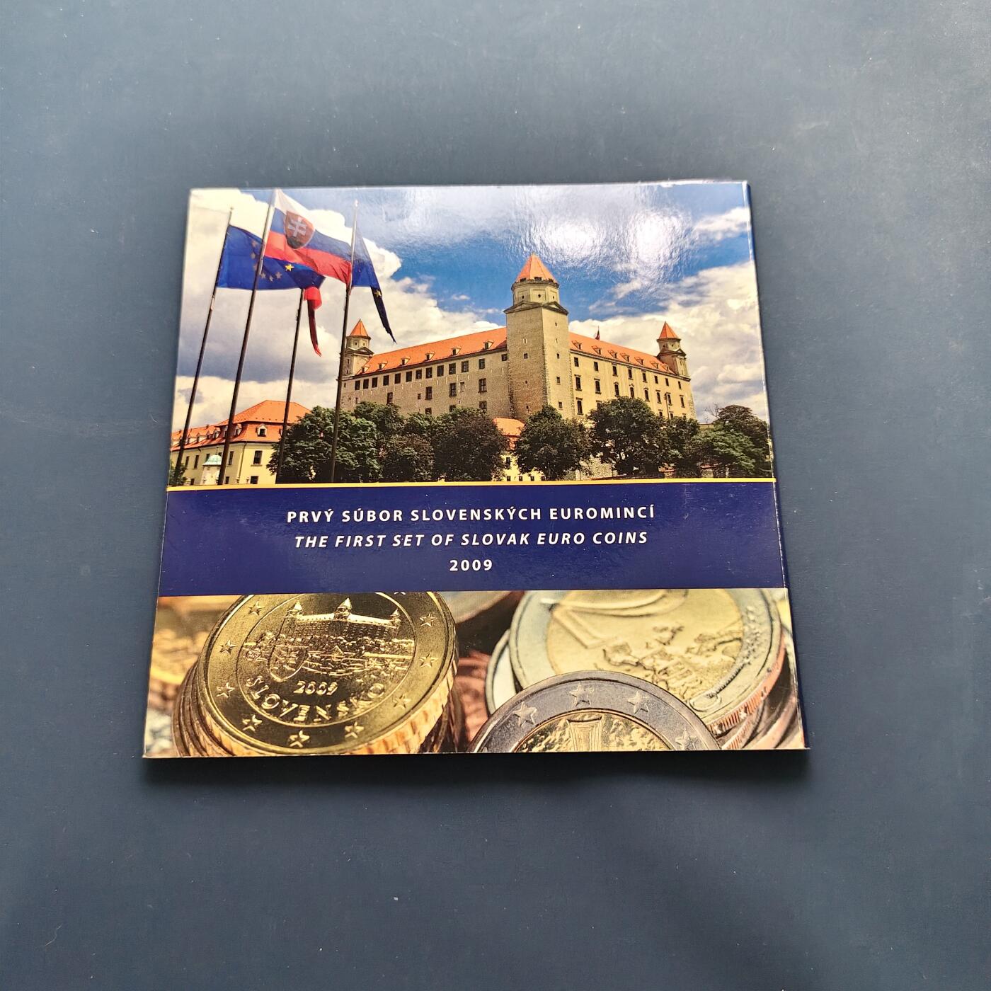 【全场包邮】纯粹捡漏拍497场-持续更新中 斯洛伐克2009年使用欧元首发年份官方封装套币-含银章【8克92.5%银章】