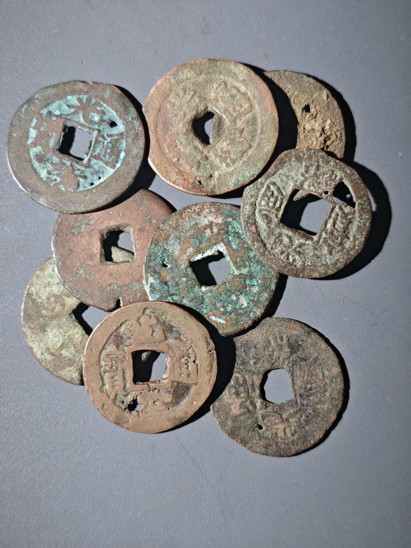 108期新疆红钱粟特钱币丝路钱币专场 D2新疆毛病红钱一组9枚