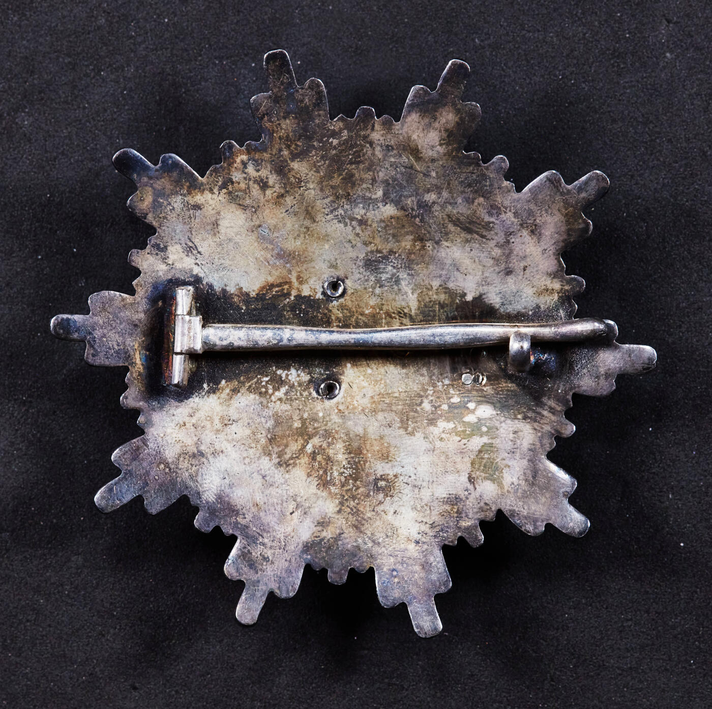 【俄甄集藏】“万象更新、马呈祥瑞”迎新春俄甄精品场-2026年(047)01-21 星期三 晚 19:30 全场包邮 南斯拉夫1947年版一级国旗勋章，银质局部镀金珐琅，高等级，稀有，共发型1321枚，直径：80mm，重量：92.85克