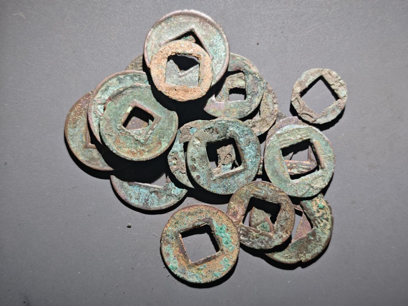 108期新疆红钱粟特钱币丝路钱币专场 E3杂钱一组20枚