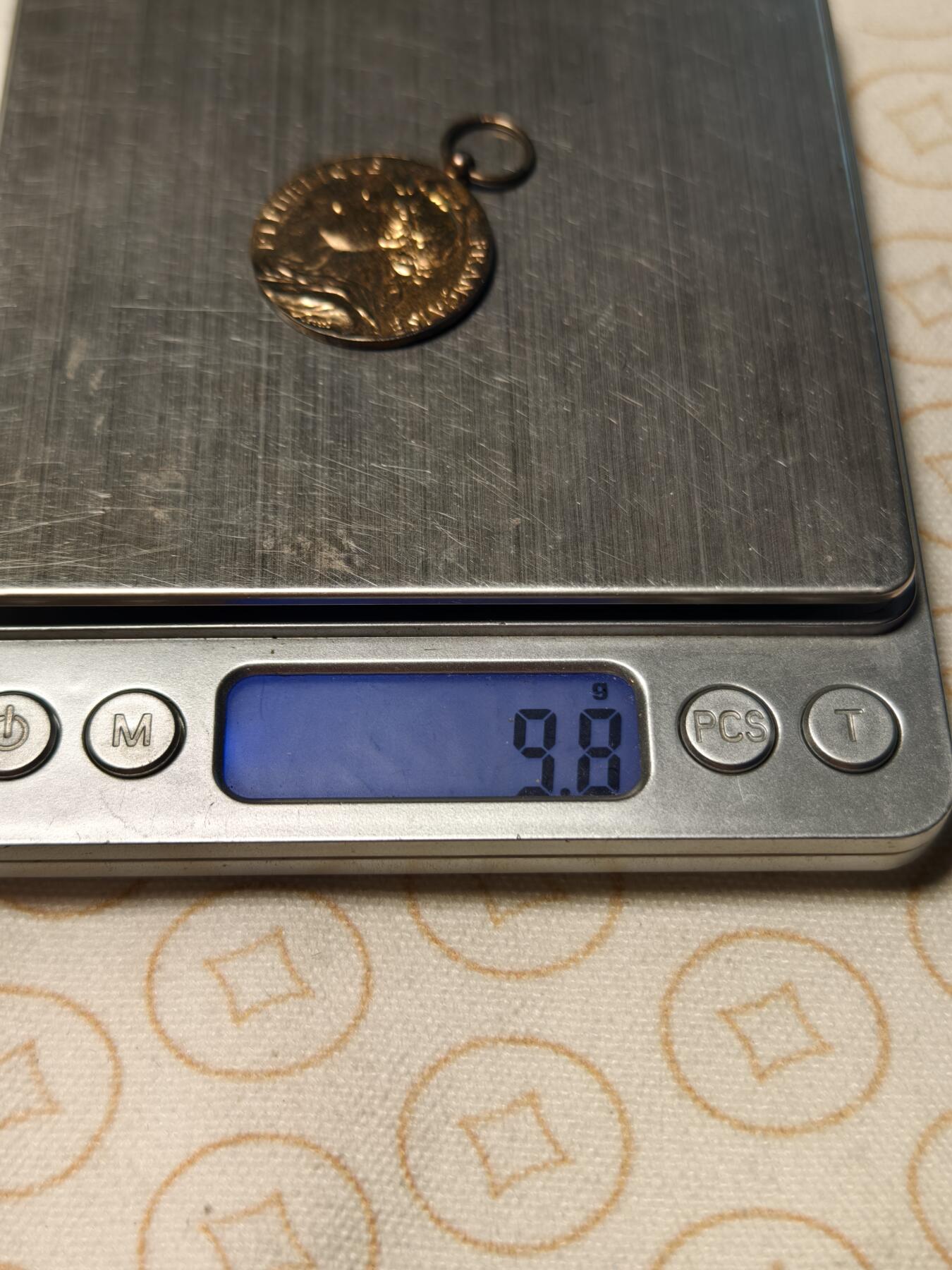 抚柳草堂-第九期章牌钱币（大寒专场） 奖章勋章限时免佣 满百包邮 放漏专场 1984法国金级劳工奖章   银质 925银镀金带银标   去掉绶带净重9.8g