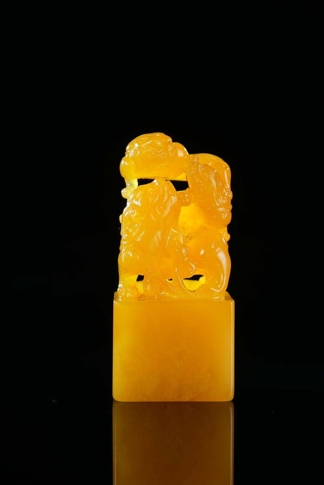 方寸藏珍·寿山田黄印章专场（一） 寿山田黄石《太师少师》钮章