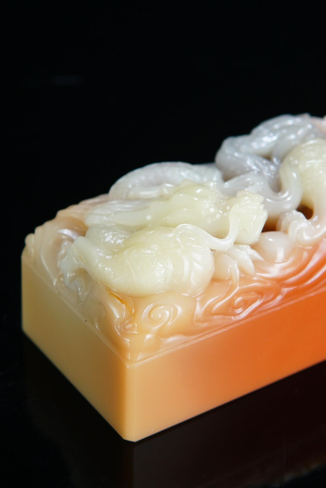 方寸藏珍·寿山田黄印章专场（二） 寿山芙蓉石《盘龙》印章