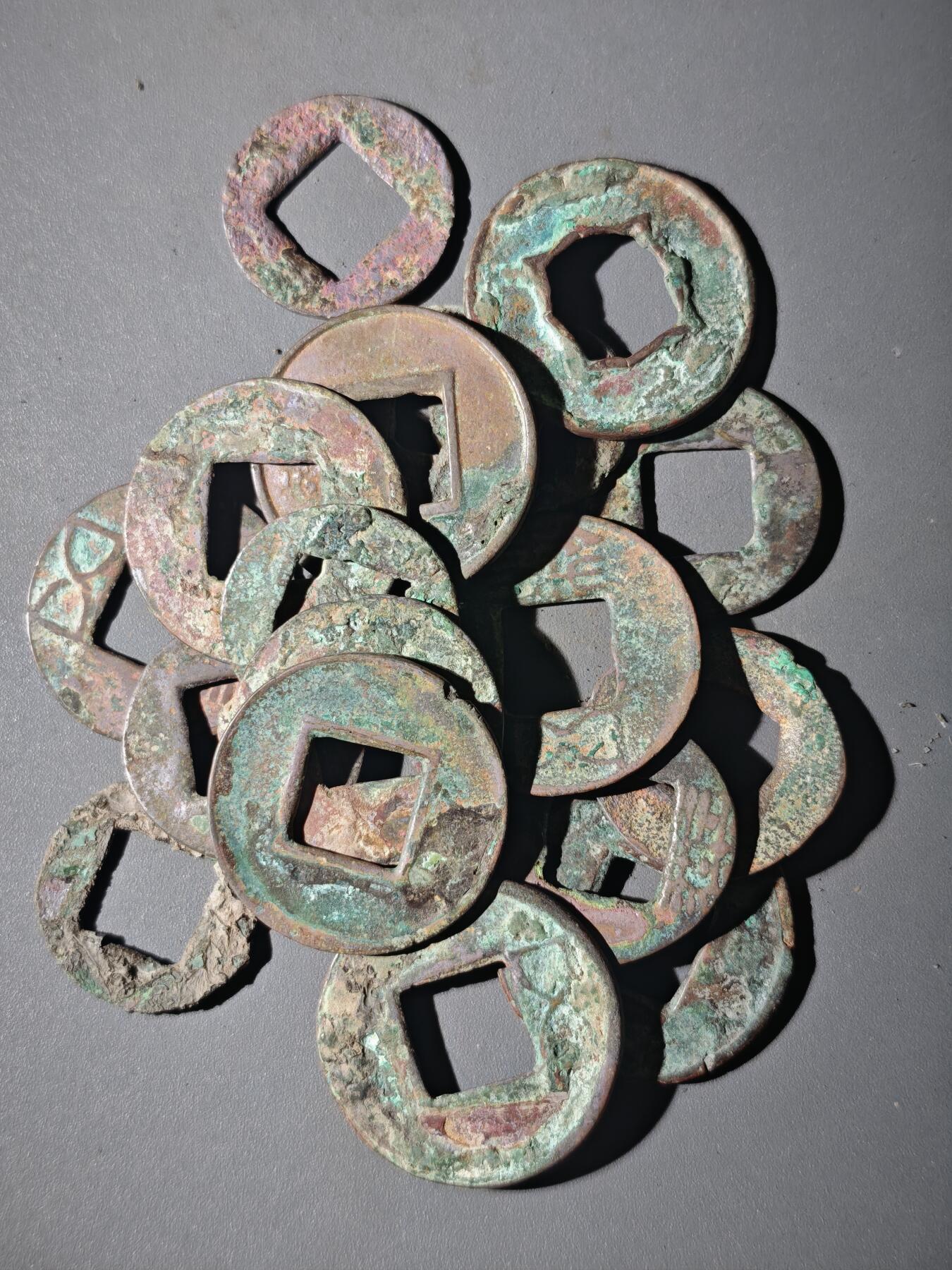 108期新疆红钱粟特钱币丝路钱币专场 E4杂钱一组20枚