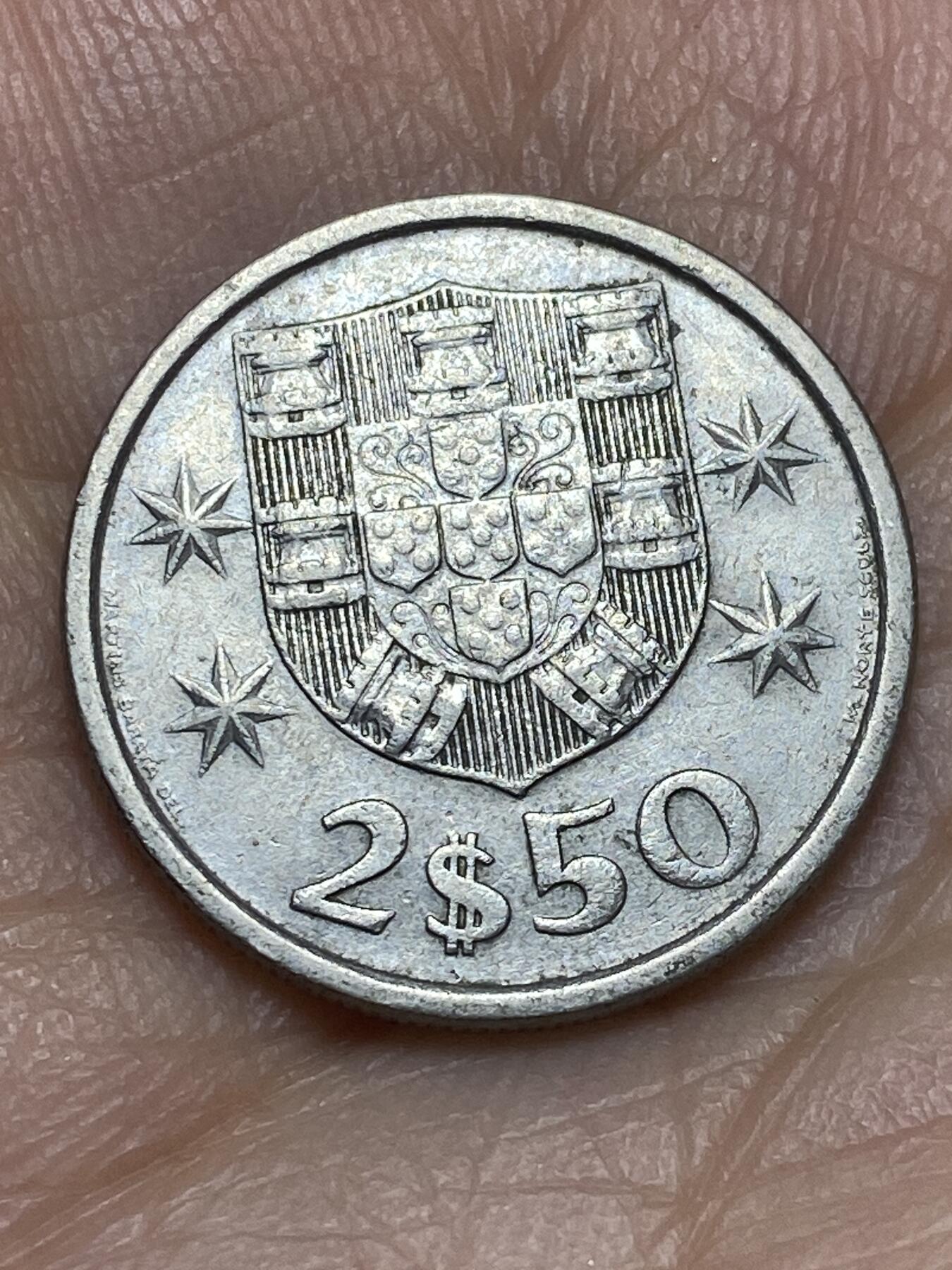 2026年第十场(总第一百七十九场）外国好品散币场(免佣金) 葡萄牙🇵🇹1981年2.5埃斯库多(共和国第四套)