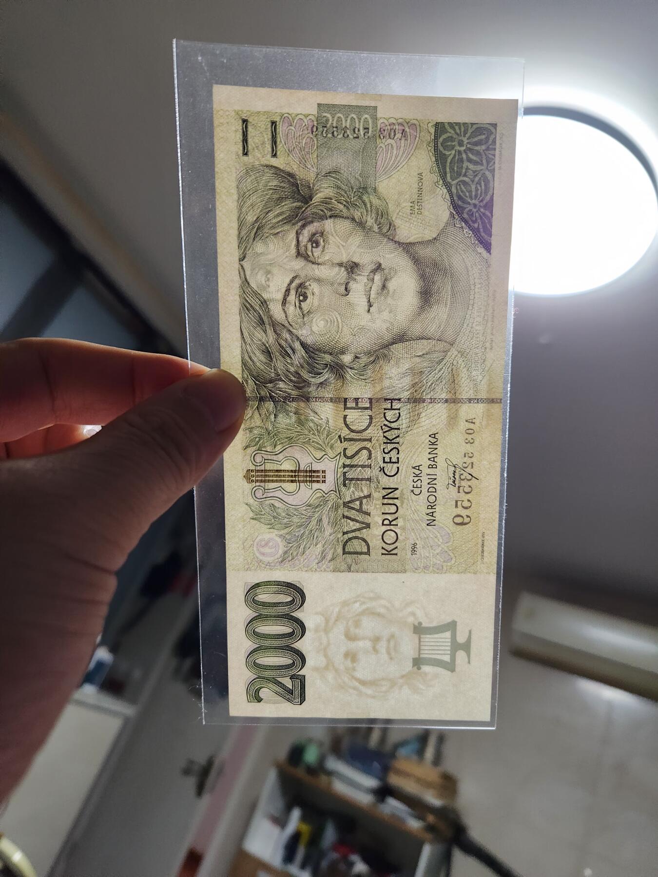 1月17号晚上8点 外国纸币自动截拍第8场 1996年 捷克共和国 2000克朗  纸币  音乐题材 几乎全新