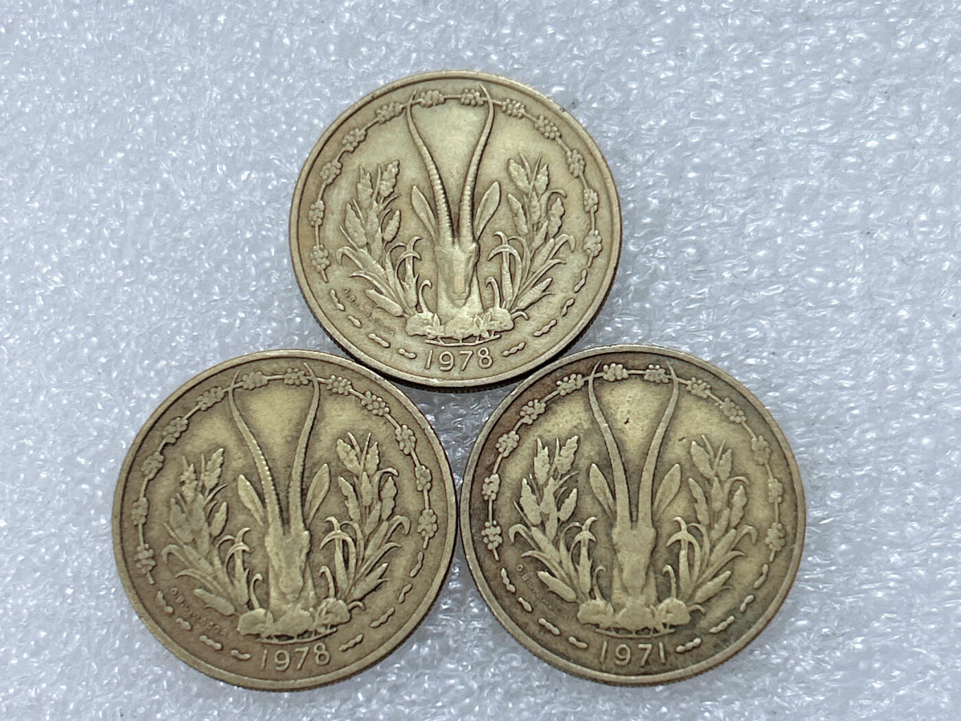 第一海外回流一元起拍收藏 散集专场  第294期 西非25法郎铜币 3枚