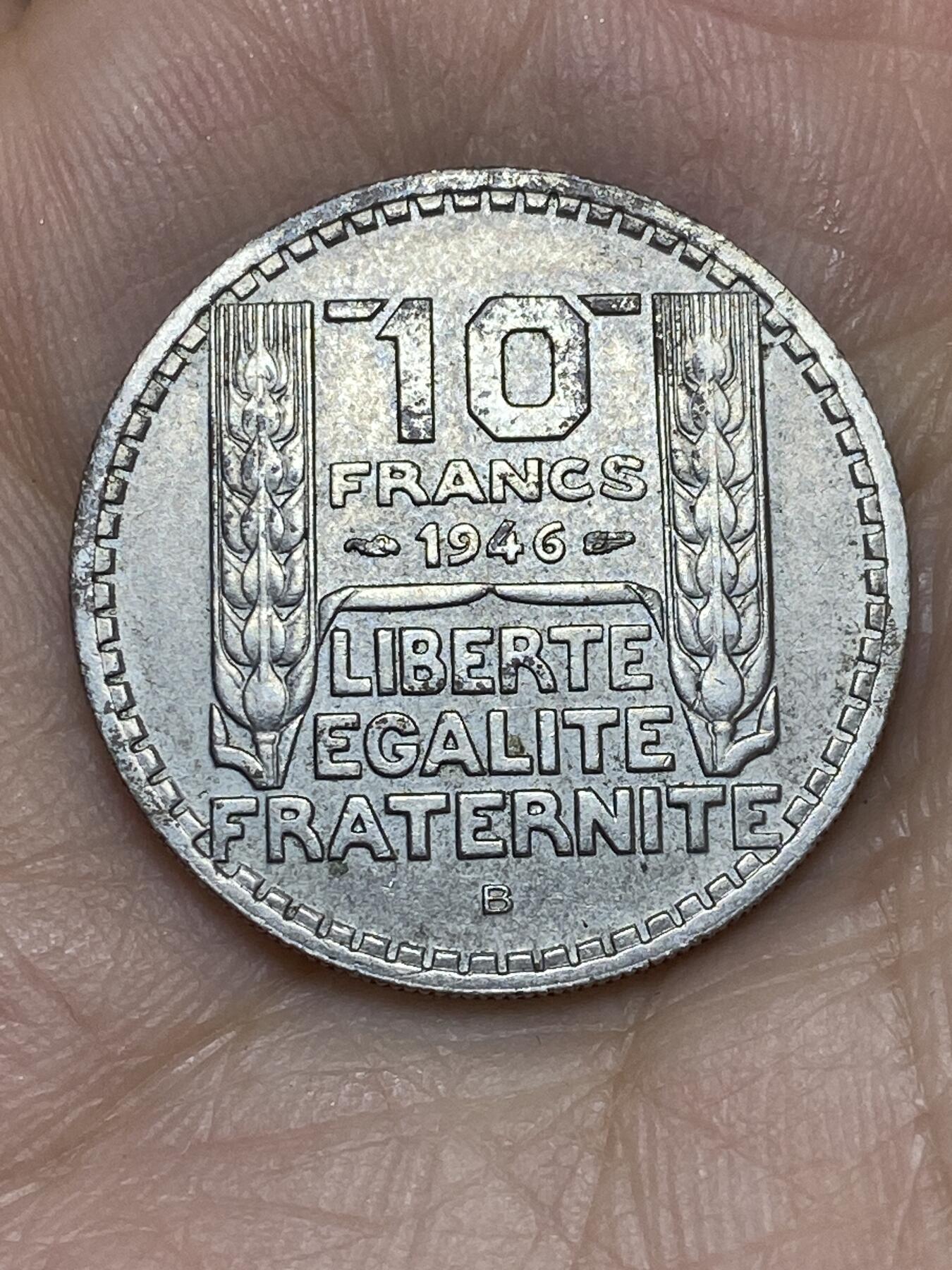 2026年第十场(总第一百七十九场）外国好品散币场(免佣金) 法兰西第四共和国1946年10法郎(Short leaves短叶桂冠大头版，B标博蒙莱罗热造)