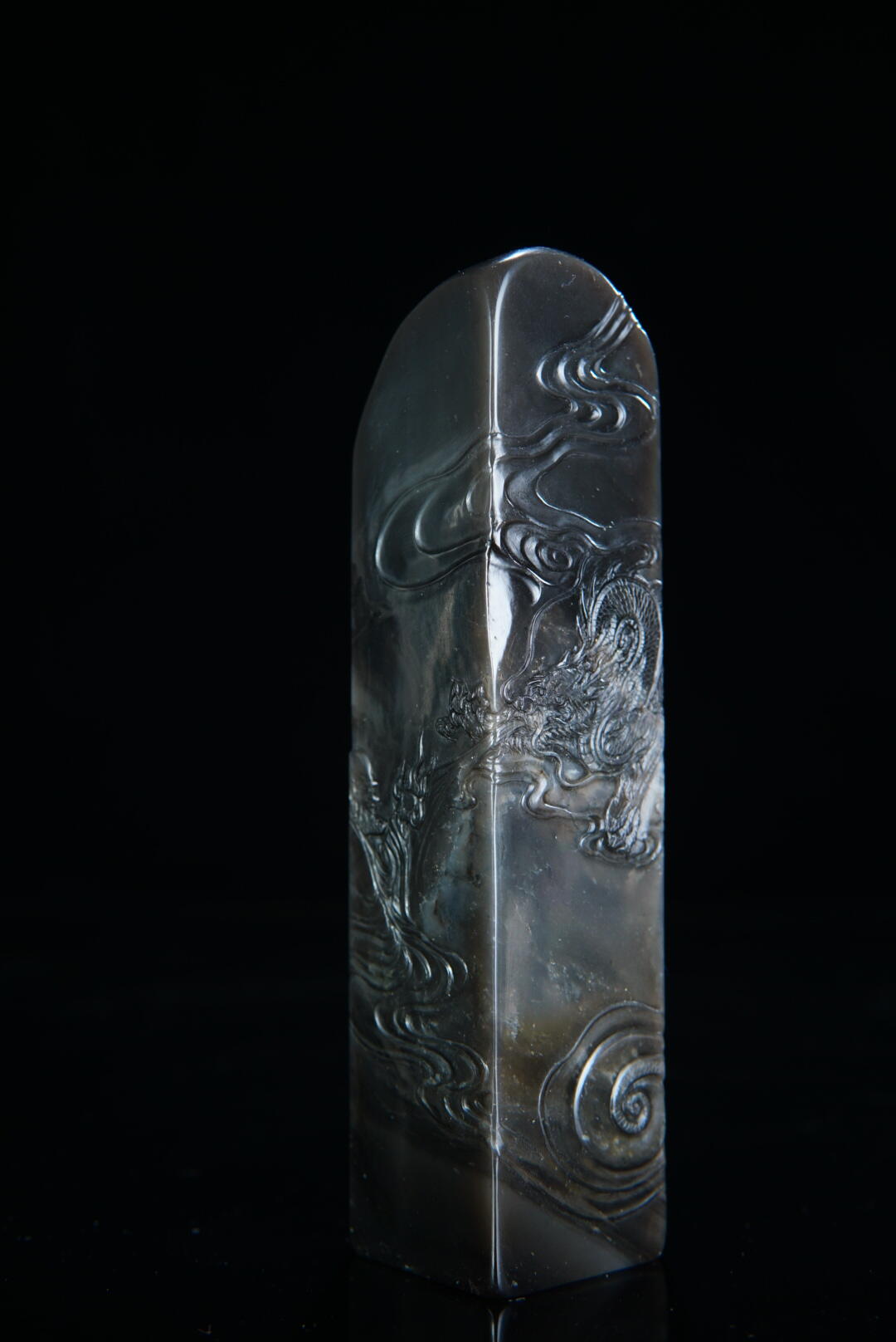 方寸藏珍·寿山田黄印章专场（二） 寿山牛角冻《降龙》印章