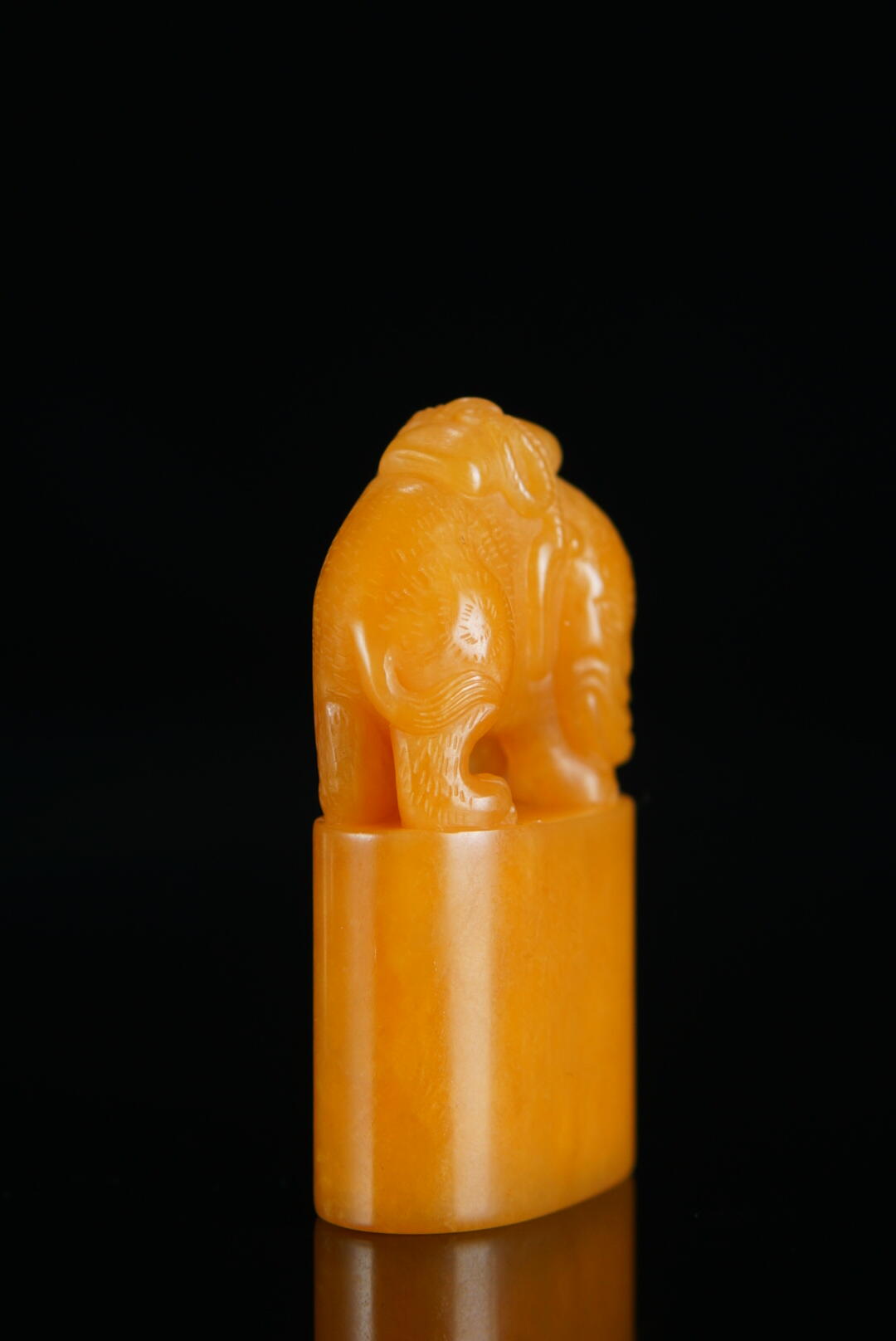 方寸藏珍·寿山田黄印章专场（一） 寿山田黄石《太平有象》椭圆钮章