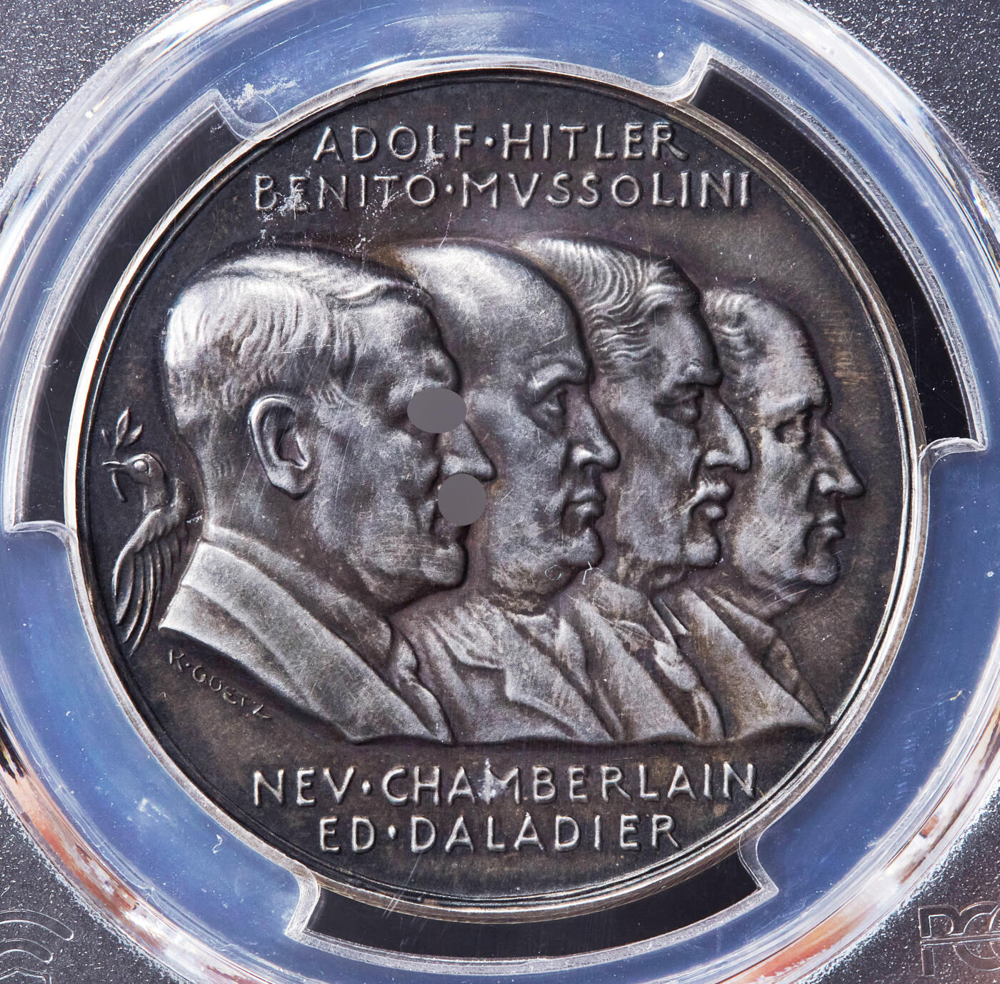 【俄甄集藏】“万象更新、马呈祥瑞”迎新春俄甄精品场-2026年(047)01-21 星期三 晚 19:30 全场包邮 德国第三帝国1938年《慕尼黑协定》四巨头纪念银章，PCGS SP63，酱彩包浆，稀少品种，德国总理、墨索里尼、张伯伦、达拉第，原图联系客服或者查询相关官网查看