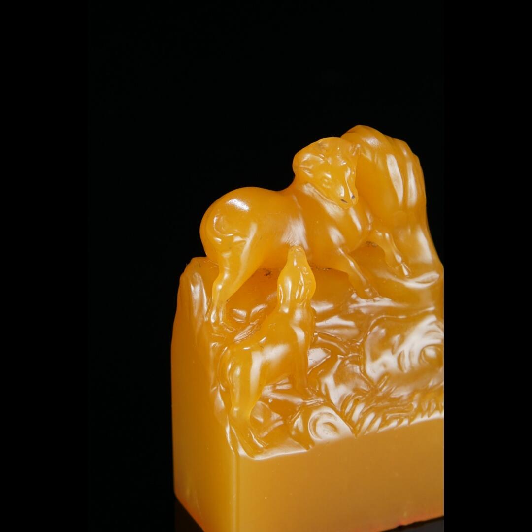 方寸藏珍·寿山田黄印章专场（二） 寿山田黄石《雨后登楼看山》教子有方钮章