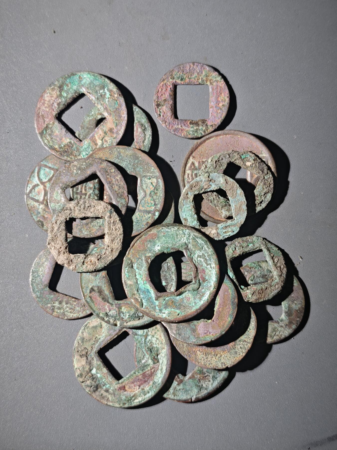 108期新疆红钱粟特钱币丝路钱币专场 E4杂钱一组20枚