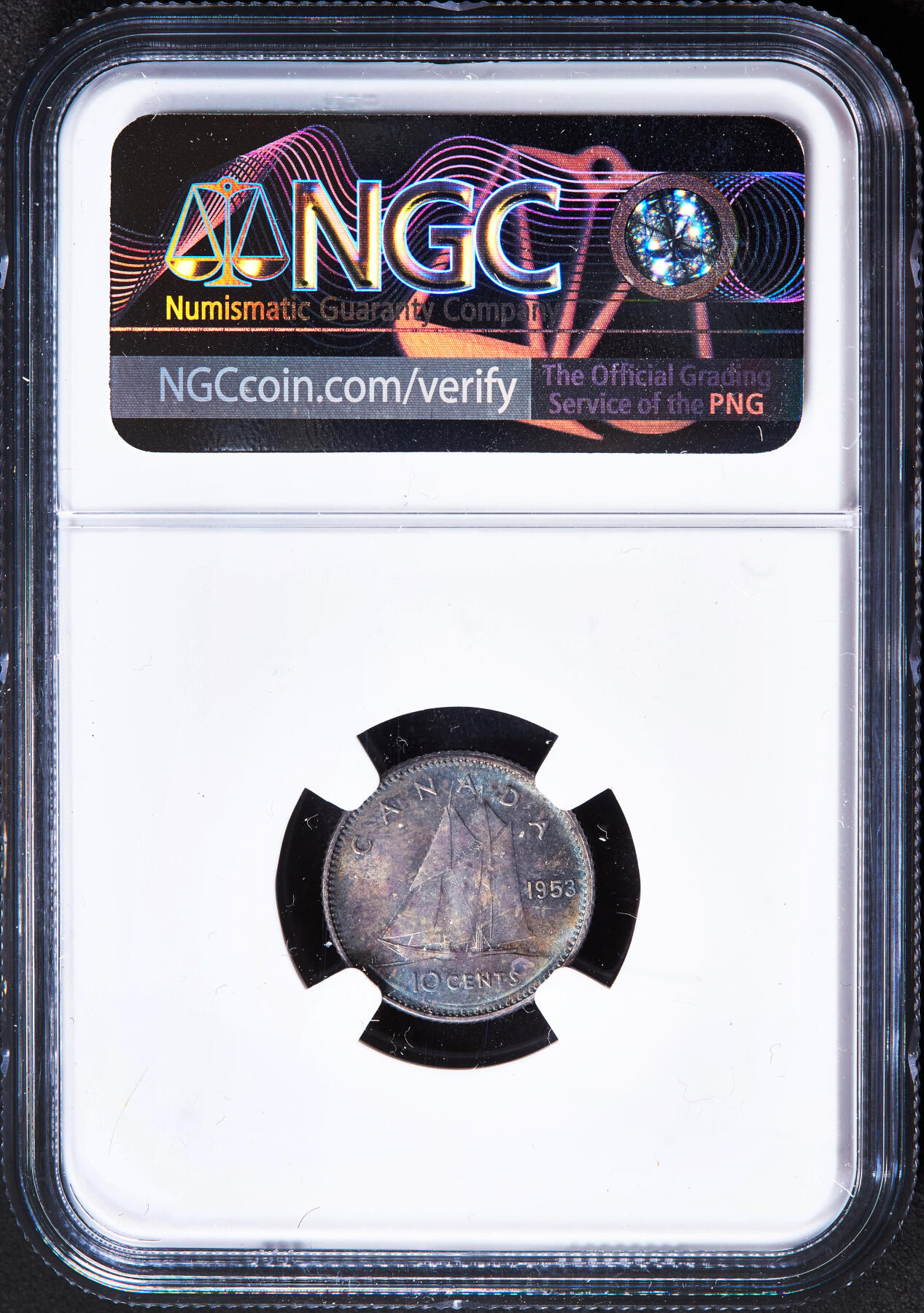 【俄甄集藏】“万象更新、马呈祥瑞”迎新春俄甄精品场-2026年(047)01-21 星期三 晚 19:30 全场包邮 英属加拿大1953年伊丽莎白二世帆船10分银币，NGC MS64，五彩包浆，转光品相