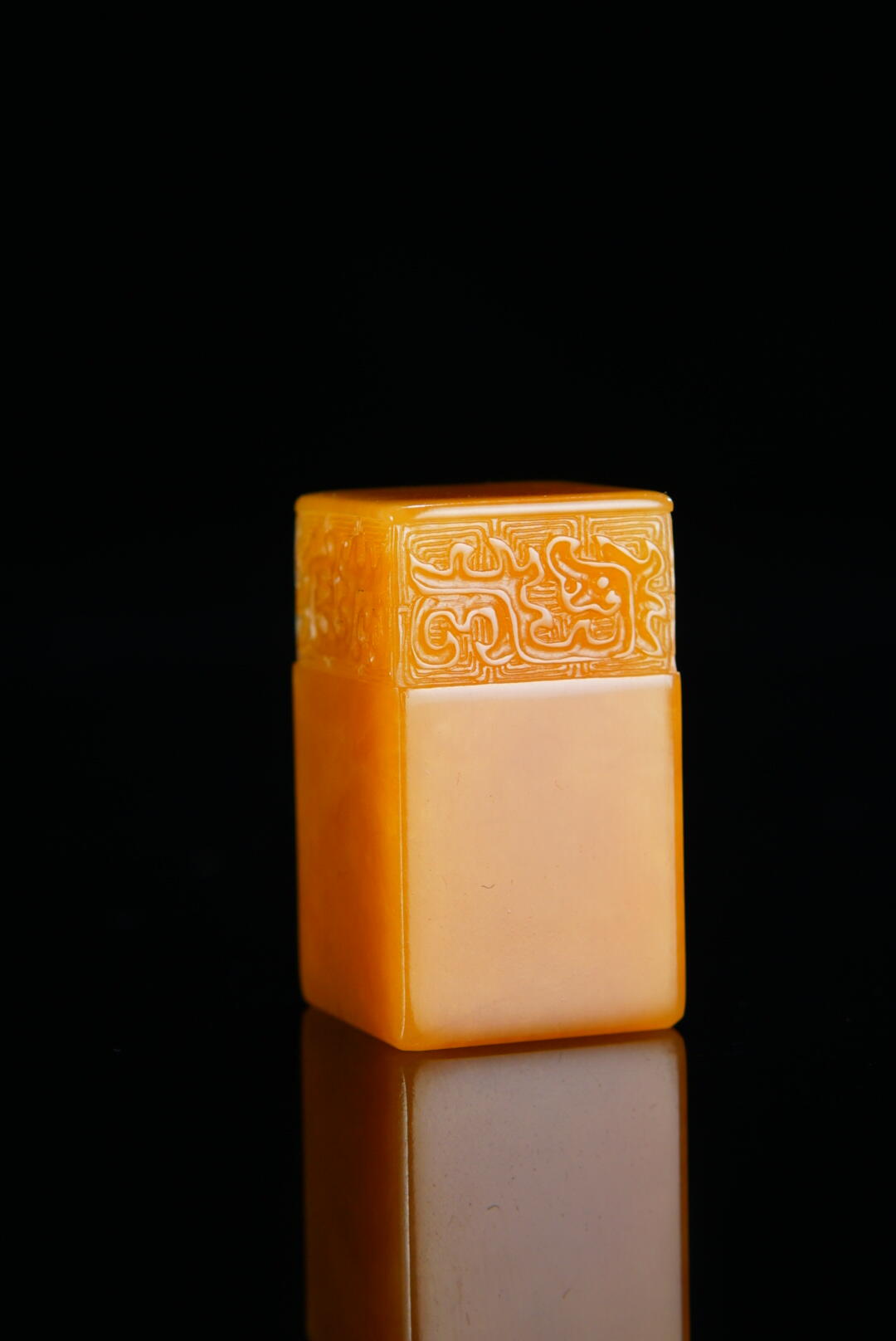 方寸藏珍·寿山田黄印章专场（二） 寿山田黄石《博古》方章