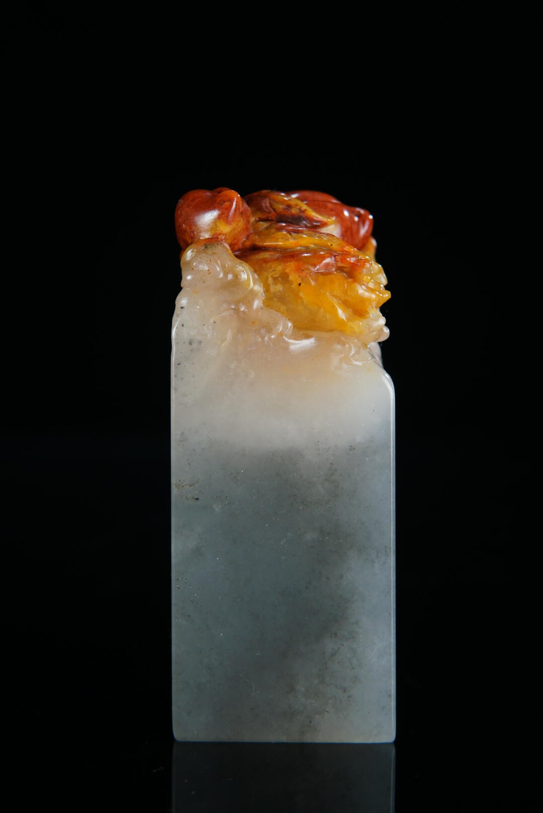 方寸藏珍·寿山田黄印章专场（一） 寿山三彩坑头石《佛手》钮章