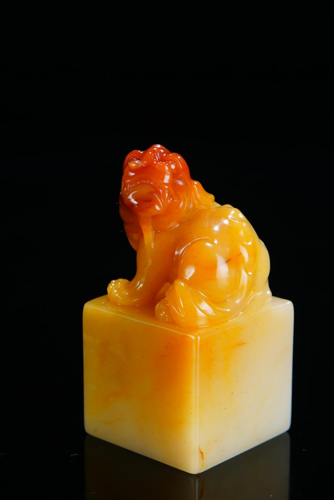 方寸藏珍·寿山田黄印章专场（二） 寿山芙蓉石《狻猊》钮章