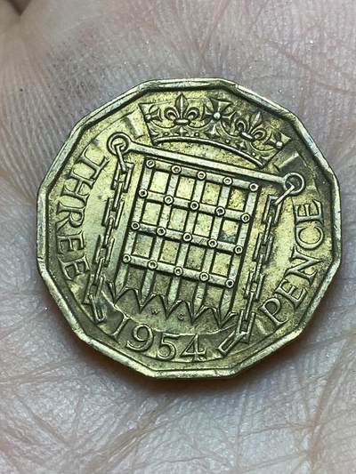 2026年第十场(总第一百七十九场）外国好品散币场(免佣金) - 英国🇬🇧1954年3便士(伊丽莎白二世青年桂冠第二版，首发年)