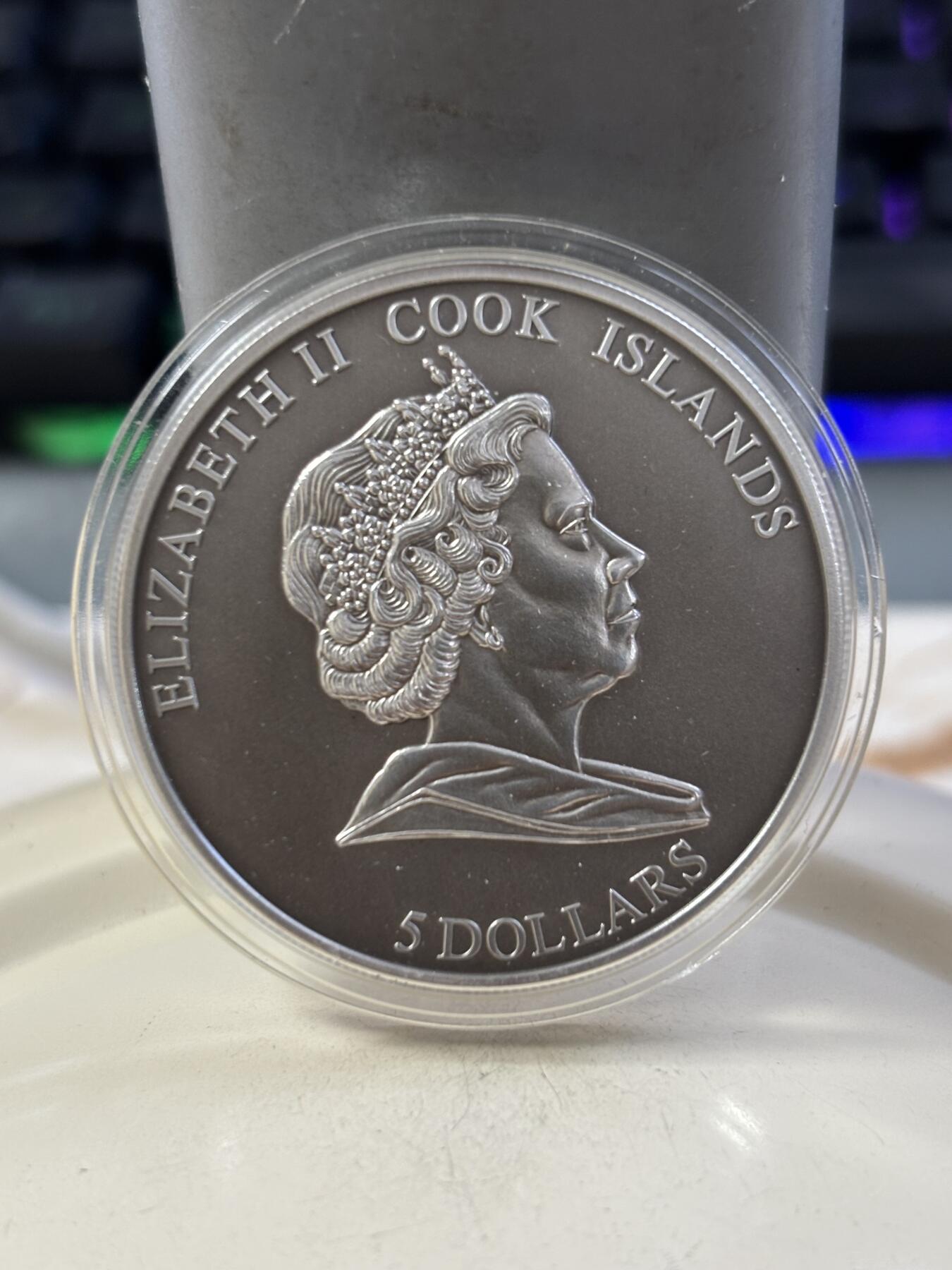 第188期拍卖 库克2010年奥巴马和马丁路德金仿古凹凸纪念银币套带证书，25克*2,925银