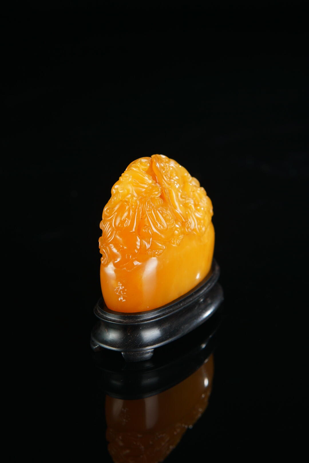 方寸藏珍·寿山田黄印章专场（一） 寿山田黄石《五螭献瑞》钮章