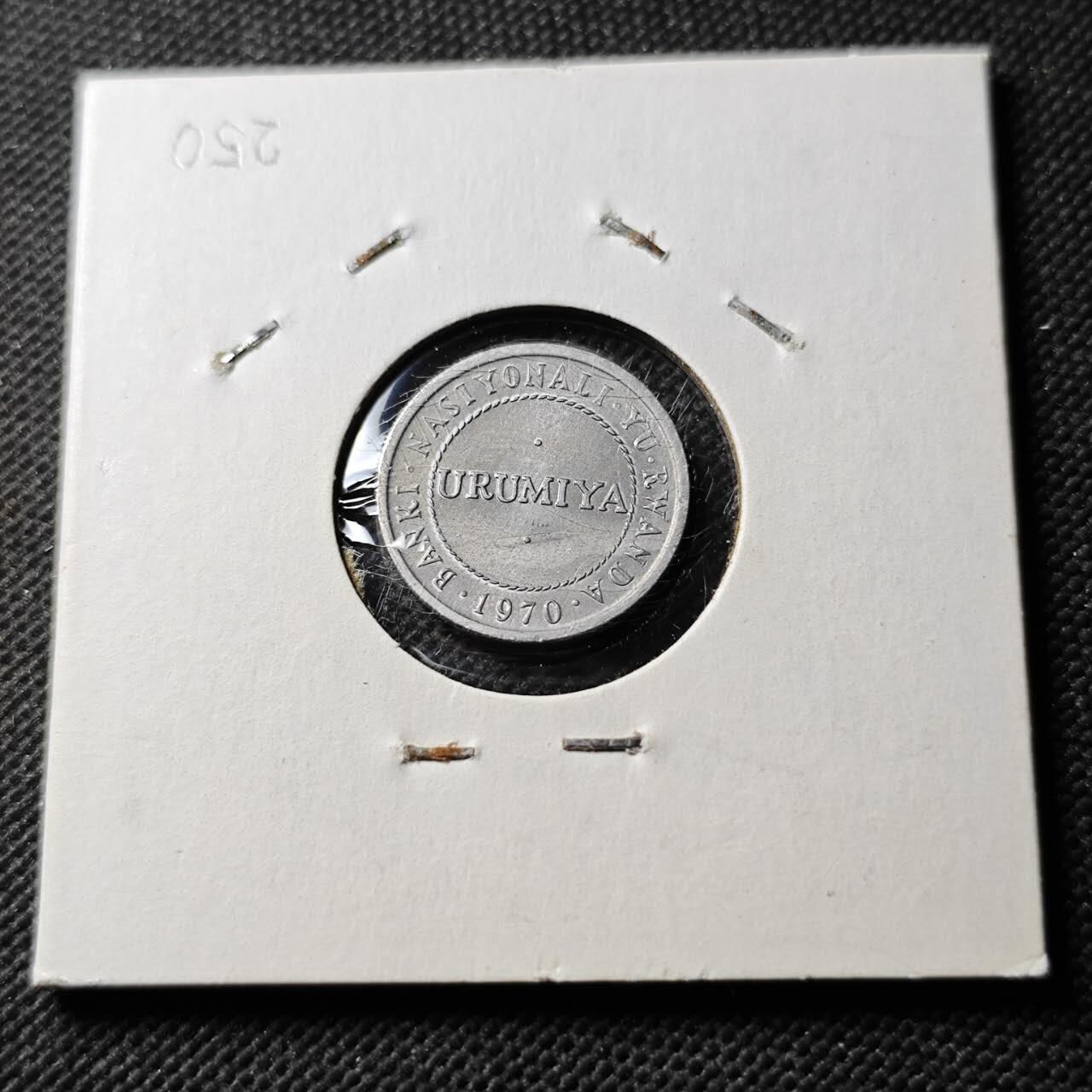 KK钱币收藏小铺  第400期  百期特拍（四拍之四）2月预留时间 周末发货  1970卢旺达1/2法郎 稀少品种 好品