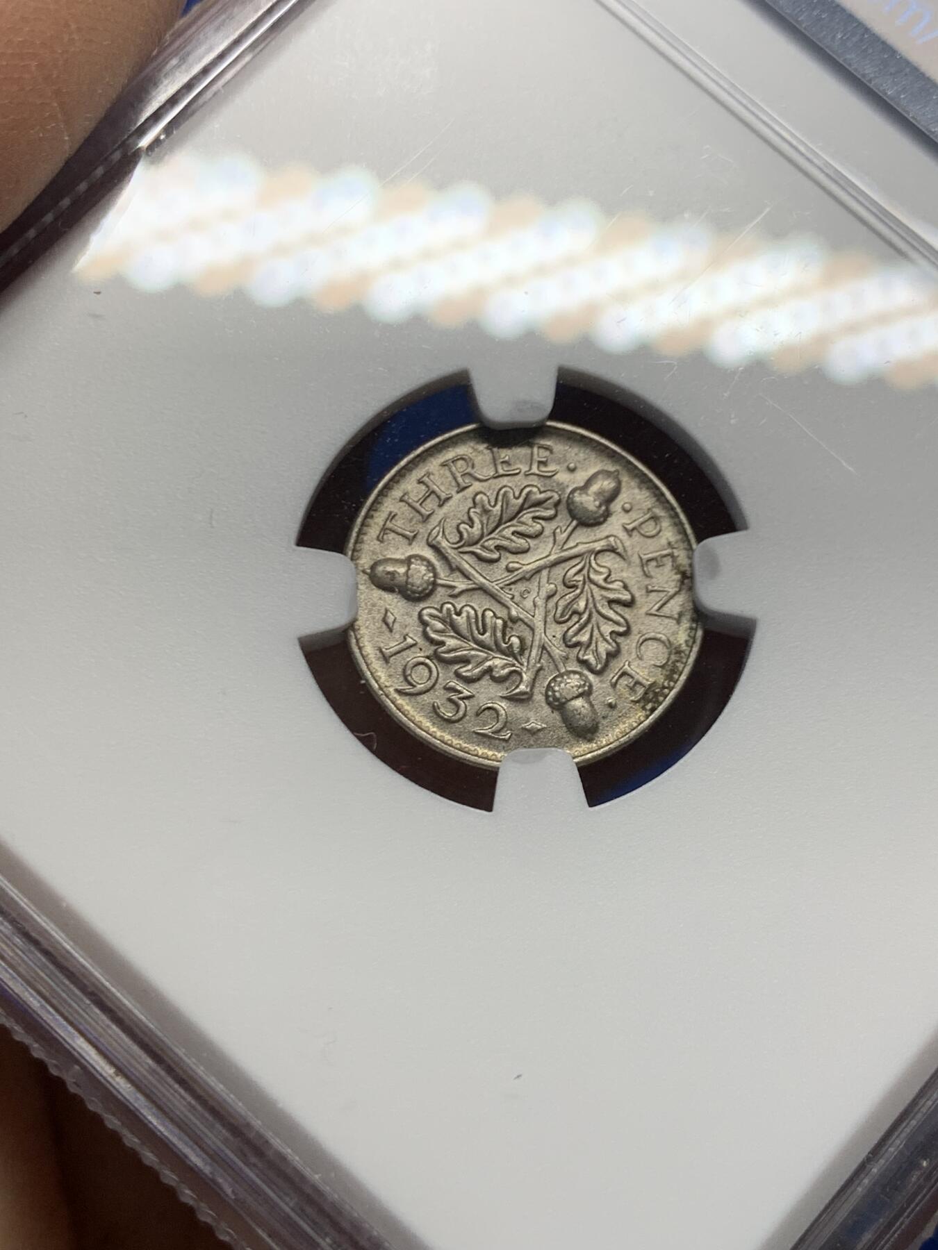 《竞宝斋》第459场 周日，周一，2场连拍 （全场包邮）欢迎送拍 NGC MS64 英国1932年乔治五世3便士银币，普通品种，高分也挺难得