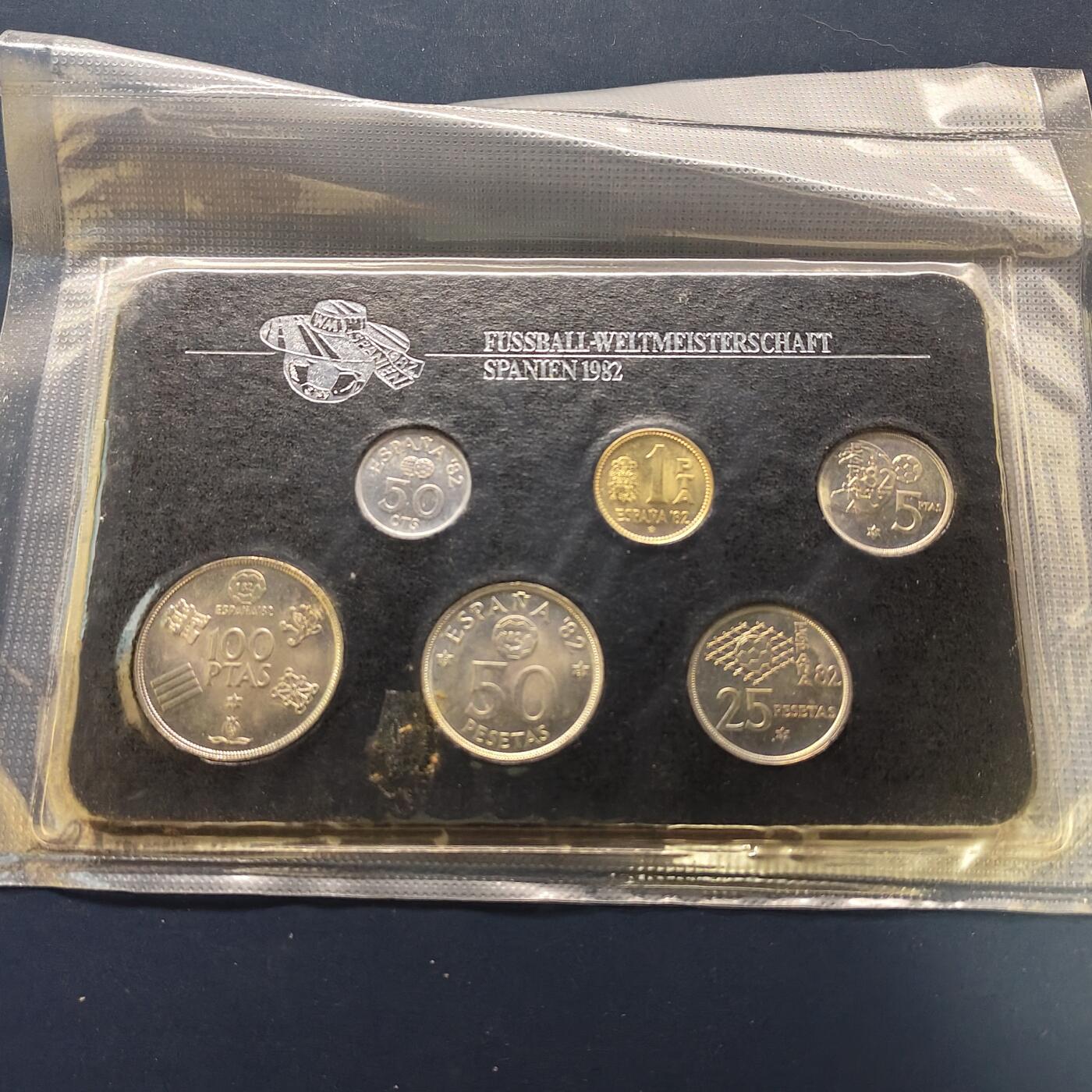 【全场包邮】纯粹捡漏拍496场-持续更新中 西班牙1982年黑卡装西班牙世界杯纪念币6枚全套