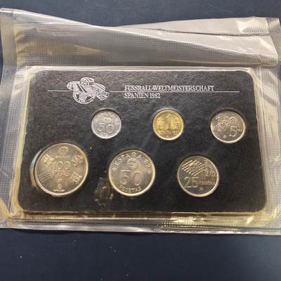 【全场包邮】纯粹捡漏拍496场-持续更新中 - 西班牙1982年黑卡装西班牙世界杯纪念币6枚全套