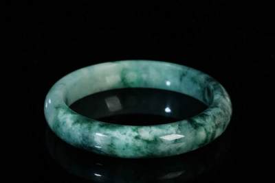 上海都达杂项专场三（全场包邮） - 天然冰绿花翡翠手镯86-43