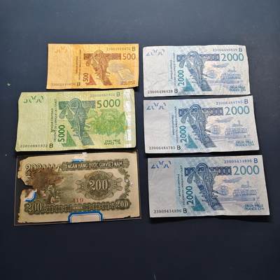 【全场包邮】纯粹捡漏拍496场-持续更新中 - 【纸钞】西非国家+南越非全新纸钞一组