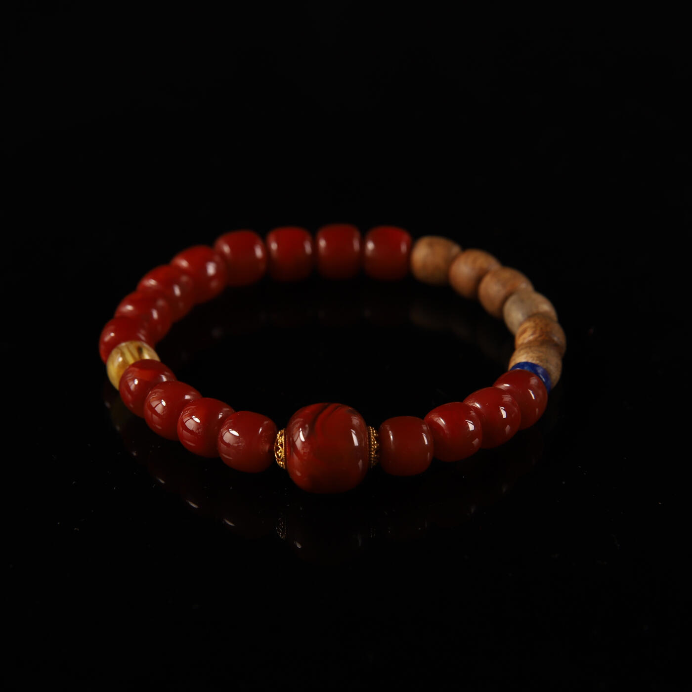 瑰丽珠宝（一） 南红沉香18K金设计款手串