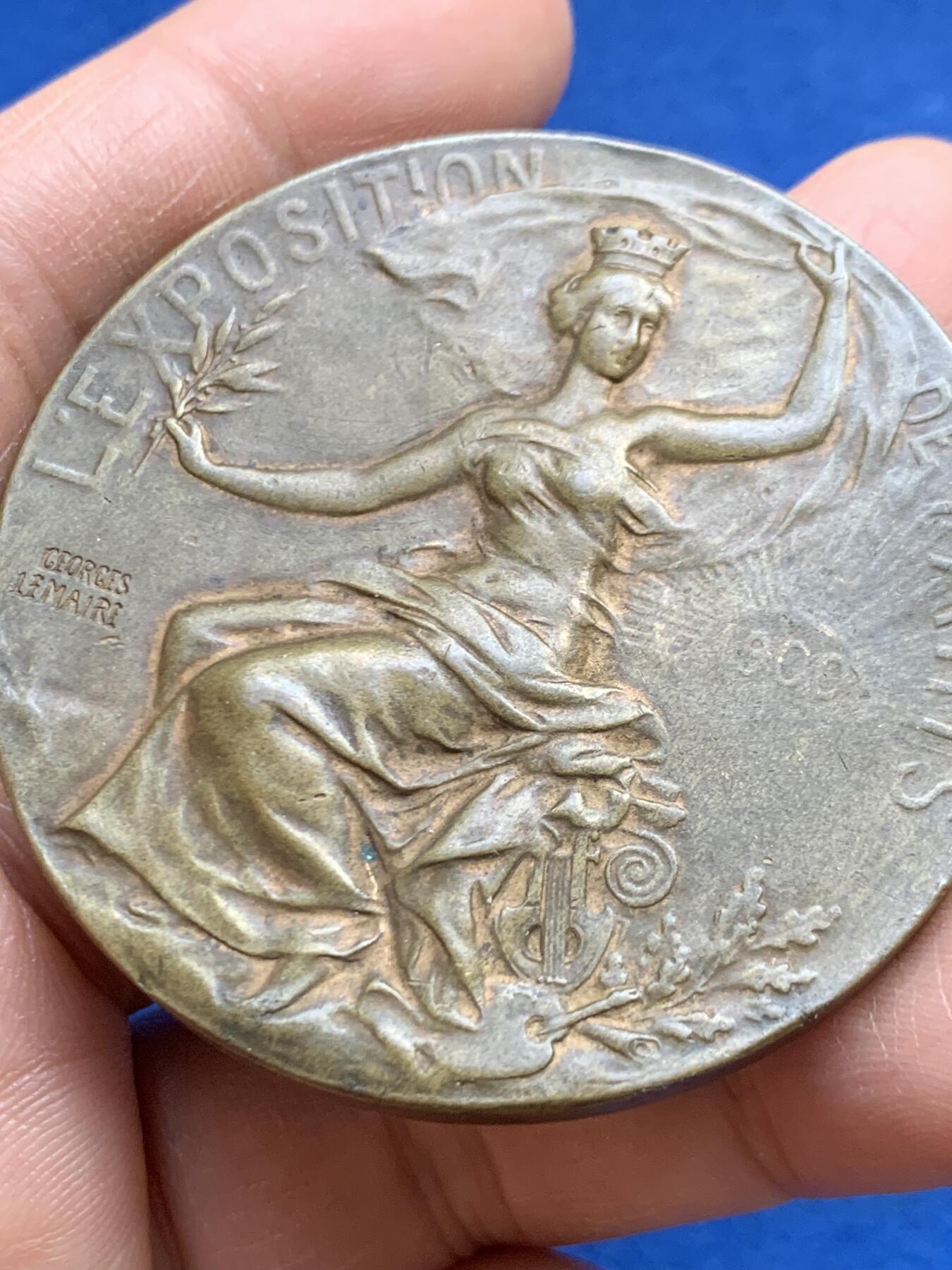 《竞宝斋》第459场 周日，周一，2场连拍 （全场包邮）欢迎送拍 法国1900巴黎世界博览会纪念铜章 71.1克 53.4mm