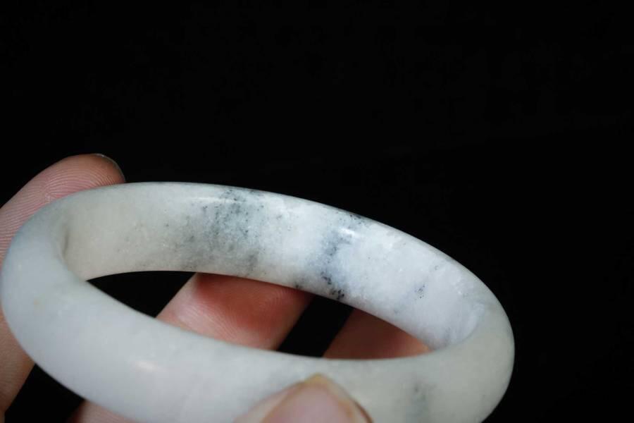 上海都达杂项专场三（全场包邮） 天然和田玉点墨青花手镯86-37