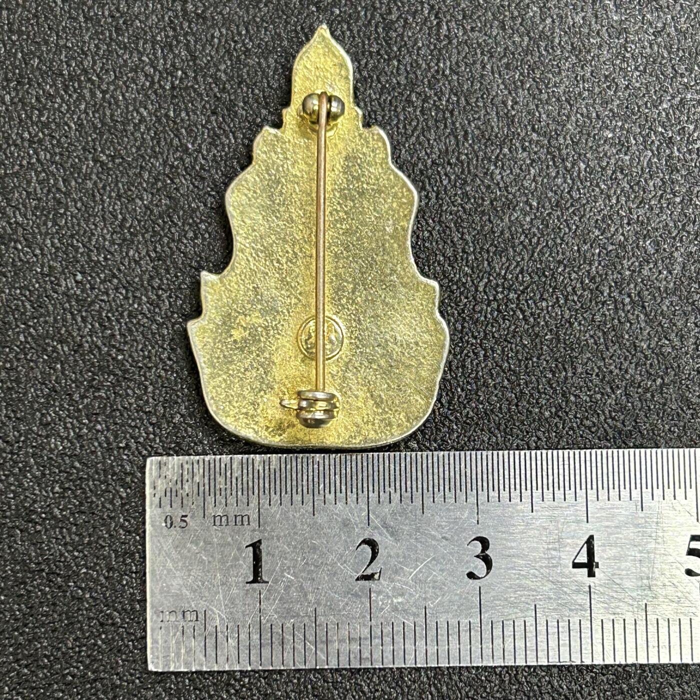 西秦中古拍卖第七十三期 泰国 泰皇拉玛九世登基60周年大典纪念章皇家胸针