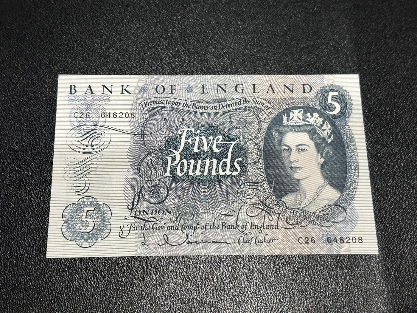 《外钞收藏家》第六百零三期（精选场）（本平台长期征集拍品、欢迎藏友们联系合作） 英国C序列5镑 UNC- 品相如图 全偶数尾8
