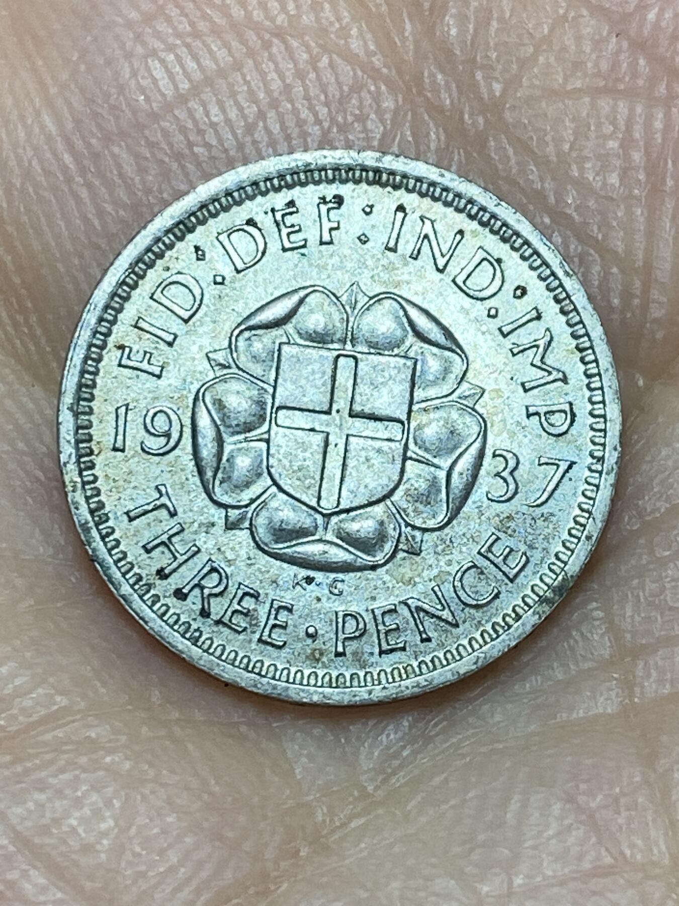 2026年第十一场(总第一百八十场）外国好品散币场(免佣金) 英国🇬🇧1937年3便士银币(乔治六世加冕年，第一版首发年，500银)