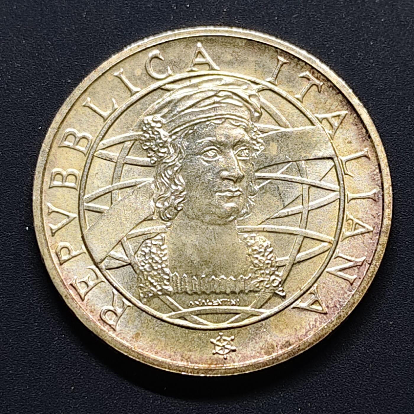 【全场包邮】纯粹捡漏拍497场-持续更新中 意大利1989年500里拉发现美洲500周年纪念银币【29毫米11克83.5%】