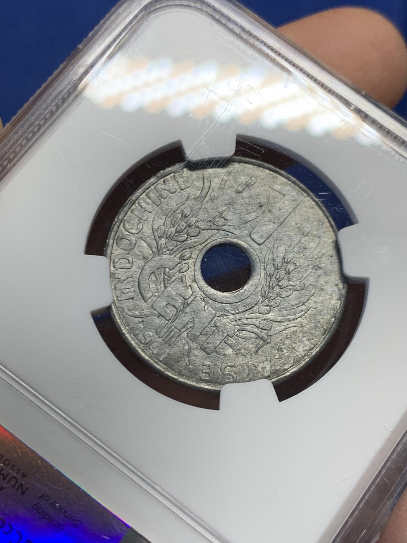 《竞宝斋》第459场 周日，周一，2场连拍 （全场包邮）欢迎送拍 NGC MS63 法属印支1941花帽1分锌币 保存非常难得