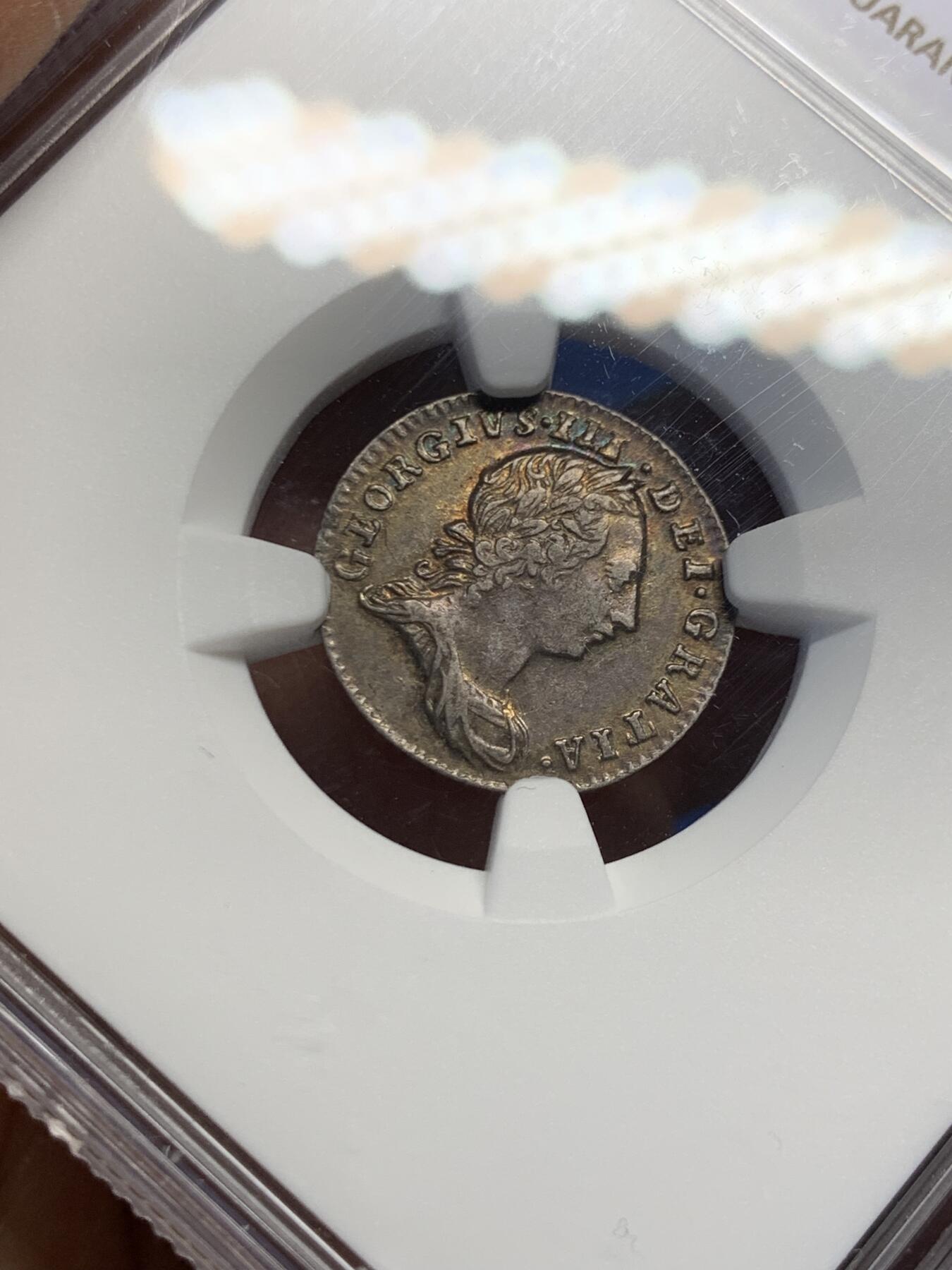 《竞宝斋》第459场 周日，周一，2场连拍 （全场包邮）欢迎送拍 NGC AU53 英国1762年乔治三世濯足3便士银币，带彩包浆美品，乔治三世的首套濯足有这个品相不容易