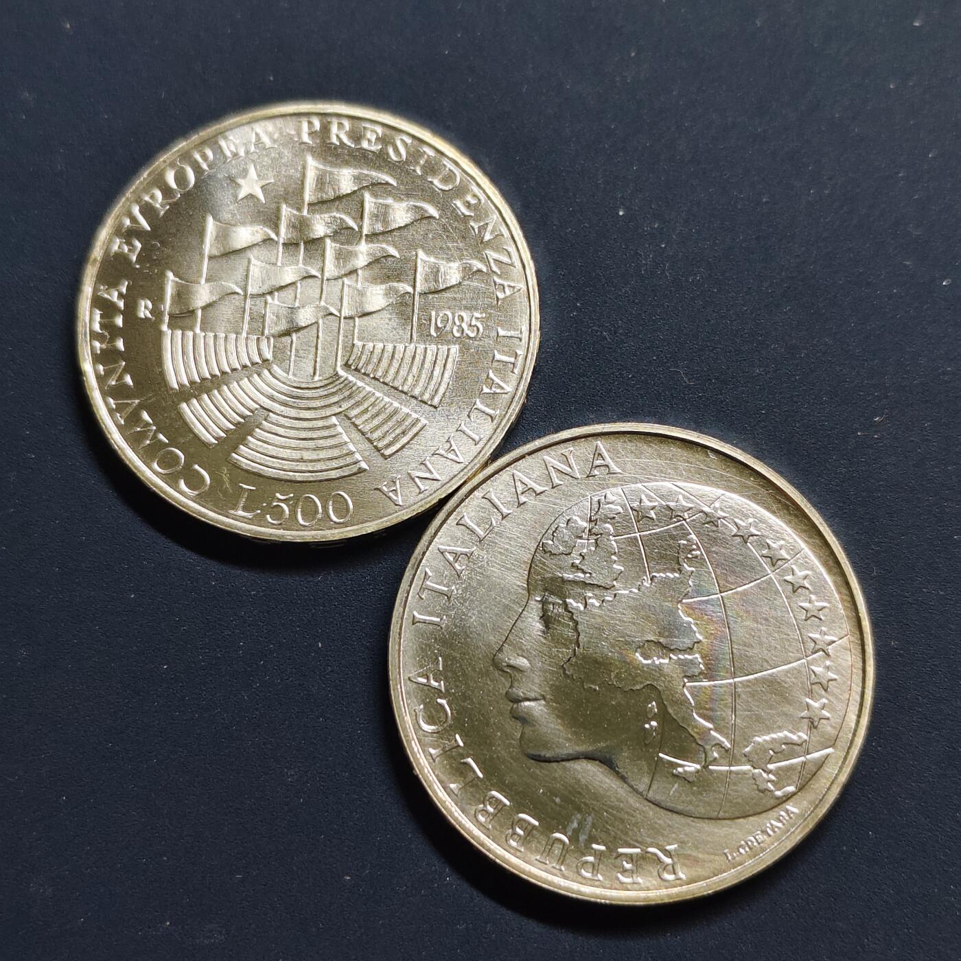 【全场包邮】纯粹捡漏拍497场-持续更新中 意大利1985年500里拉第一任共同市场主席国纪念银币2枚一组【29毫米11克83.5%X2枚】