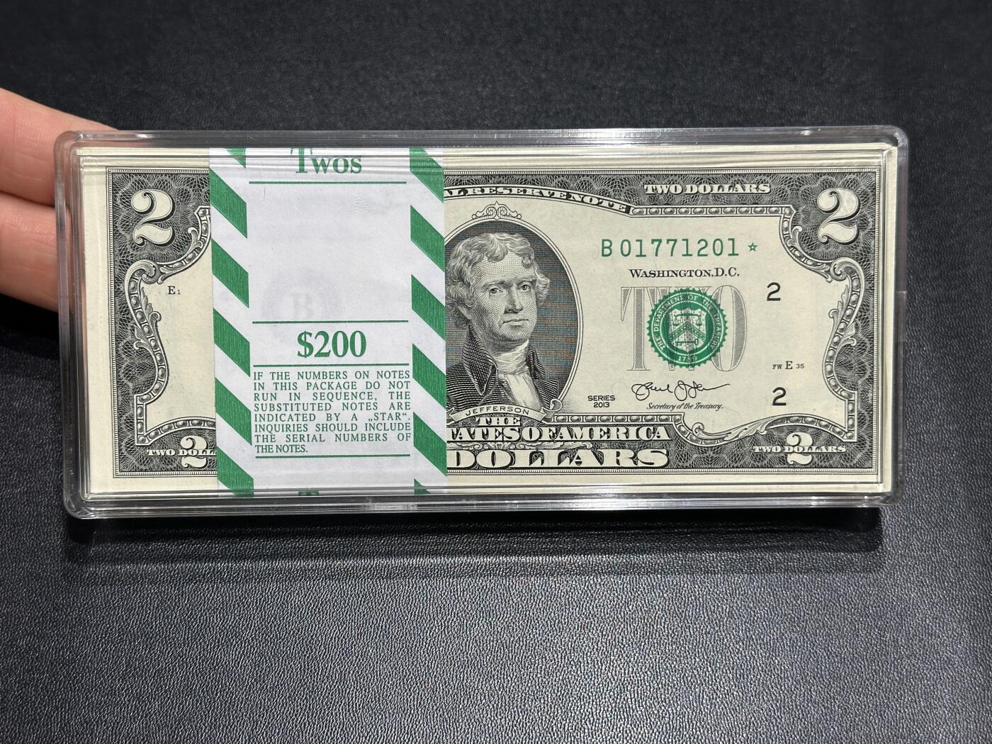 《外钞收藏家》第六百零三期（精选场）（本平台长期征集拍品、欢迎藏友们联系合作） 2013年美国2美元 标准100连号 全新 B冠 补号