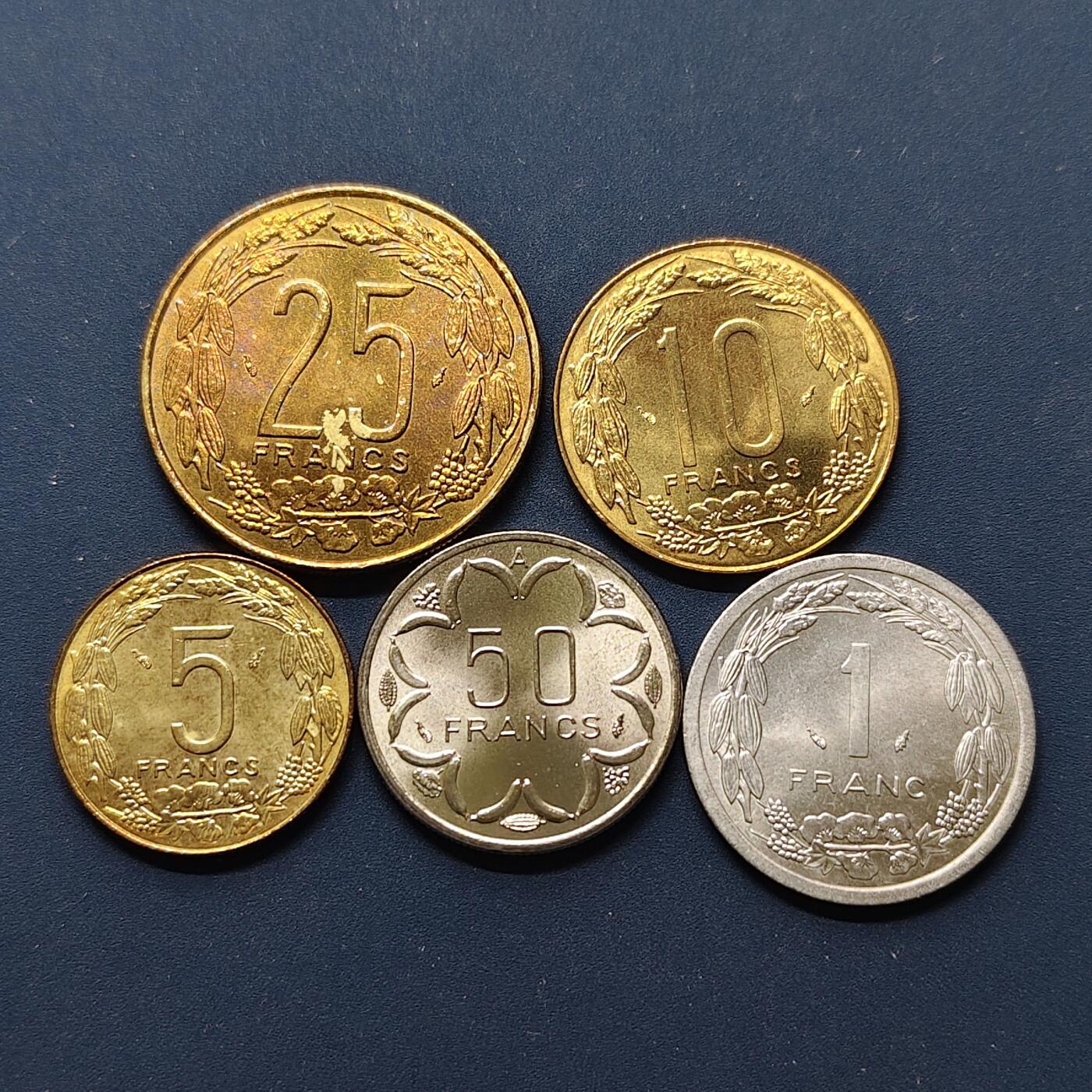 【全场包邮】纯粹捡漏拍496场-持续更新中  非洲中部地区1978-1983年三羚羊5枚套币 BU品相