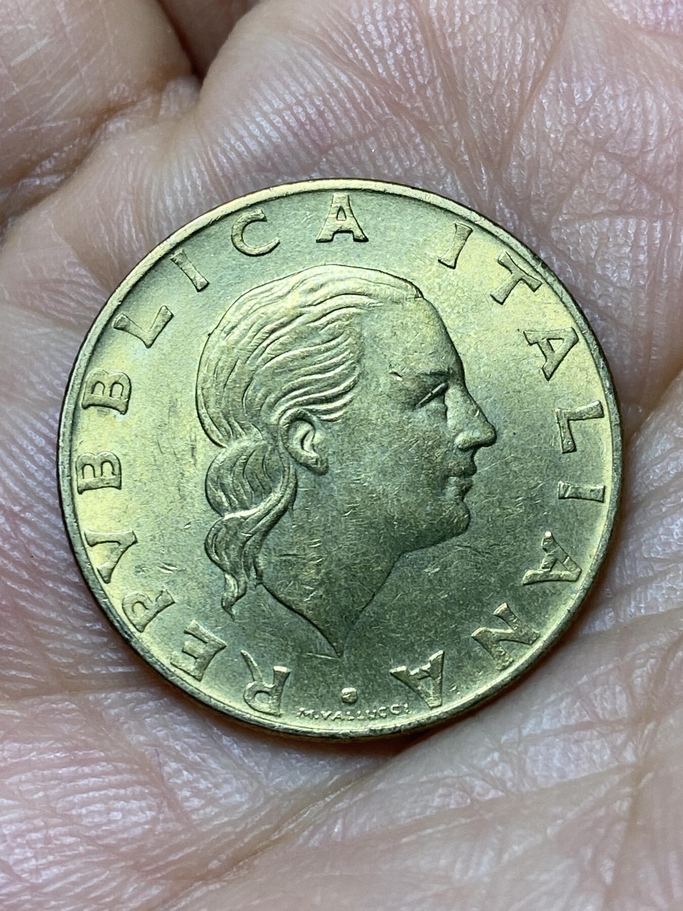 2026年第十一场(总第一百八十场）外国好品散币场(免佣金) 意大利🇮🇹1990年200里拉(国务院成立100周年纪念币)