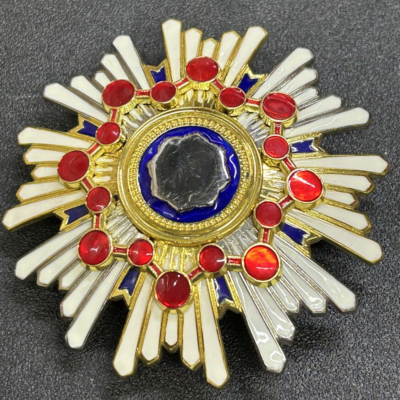 西秦中古拍卖第七十三期 日本二等瑞宝勋章 拷贝版