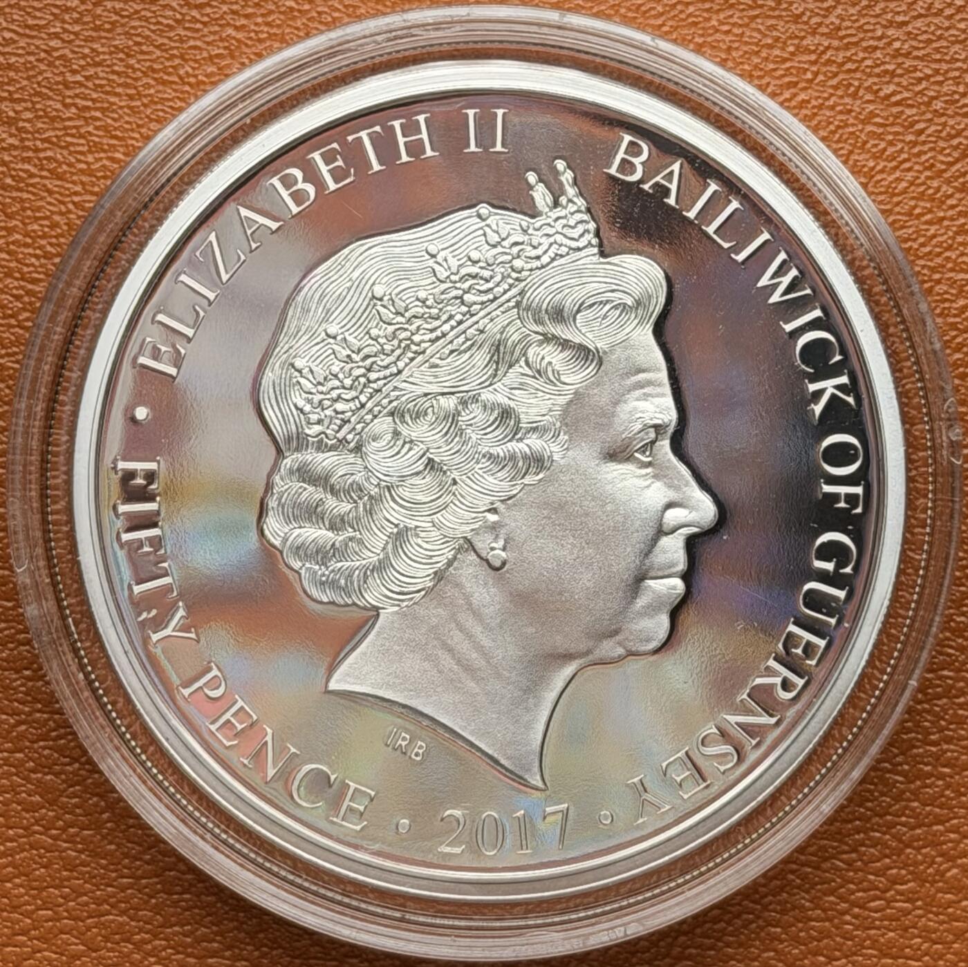 ＜星葵钱币社＞散币克朗场第68期·1月23日发货 〈发行量9500〉根西岛2017年不列颠空战60周年·C-47达科他运输机50便士克朗型彩色精制纪念币